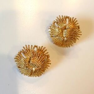 Vintage Goldstone Classic Button Shape Clip-On Earrings